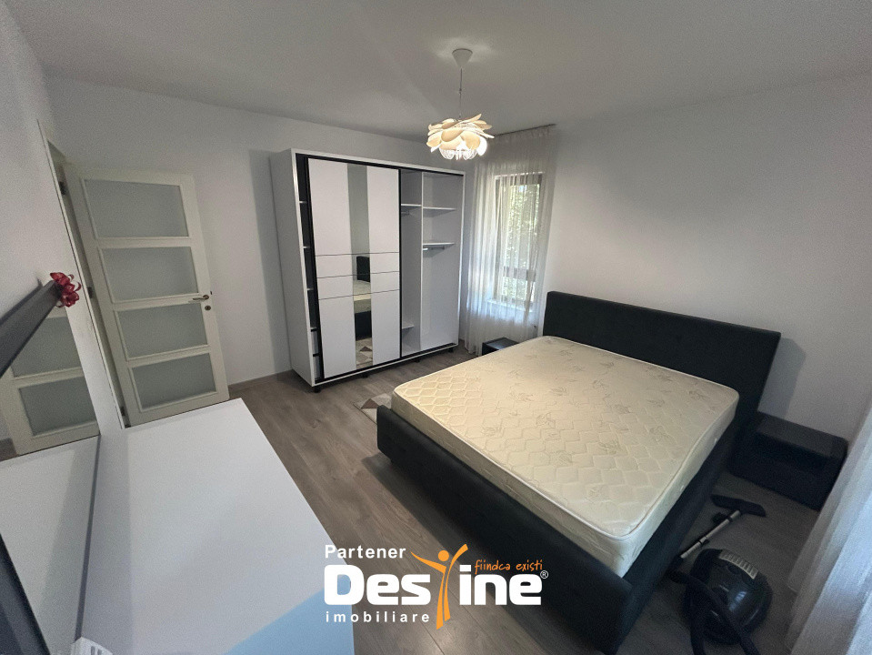 Apartament 2 camere decomandat - curte 100mp loc de parcare  boxă inclus în preț