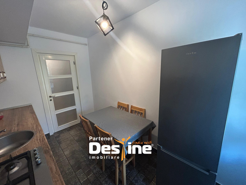 Apartament 2 camere decomandat - curte 100mp loc de parcare  boxă inclus în preț