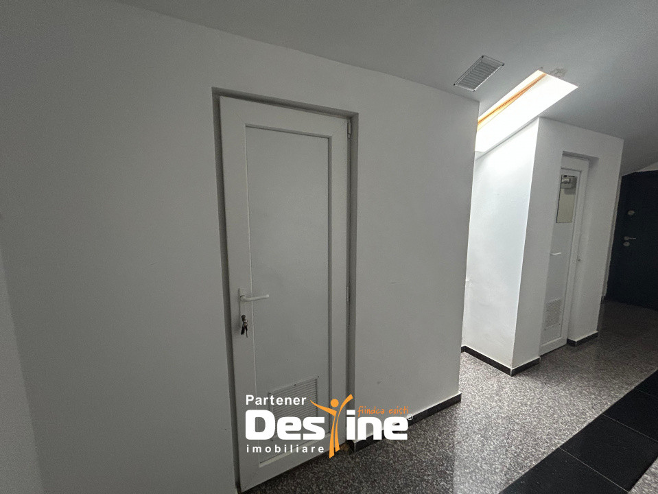 Apartament 2 camere decomandat - curte 100mp loc de parcare  boxă inclus în preț