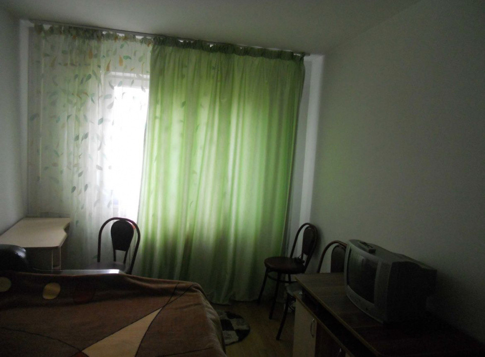 Apartament Podu Ros Decomandat