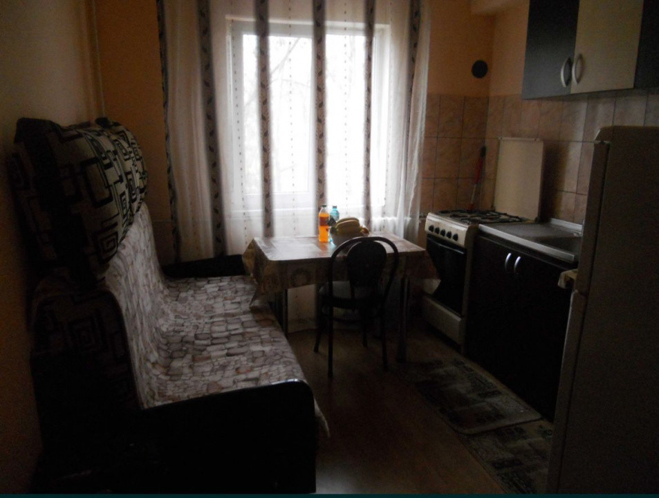 Apartament Podu Ros Decomandat
