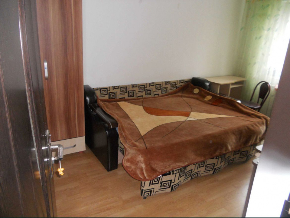 Apartament Podu Ros Decomandat