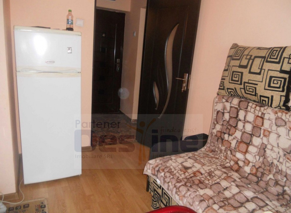 Apartament 1 camera- Podu Ros-Decomandat