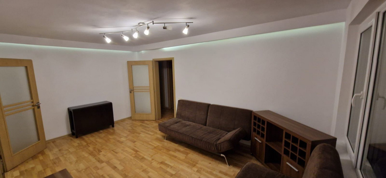 Apartament 4 camere Podu Ros Fara Risc