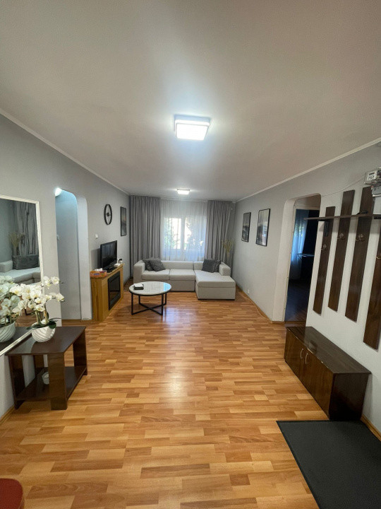 Apartament 4 camere, 2 bai, Turda