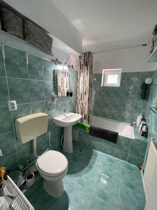 Apartament 4 camere, 2 bai, Turda