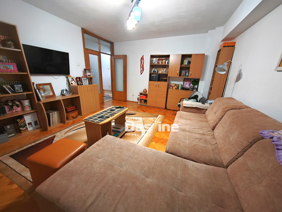Apartament 2c 64,20mp DECOMANDAT la bulevard, etaj intermediar - Frumoasa