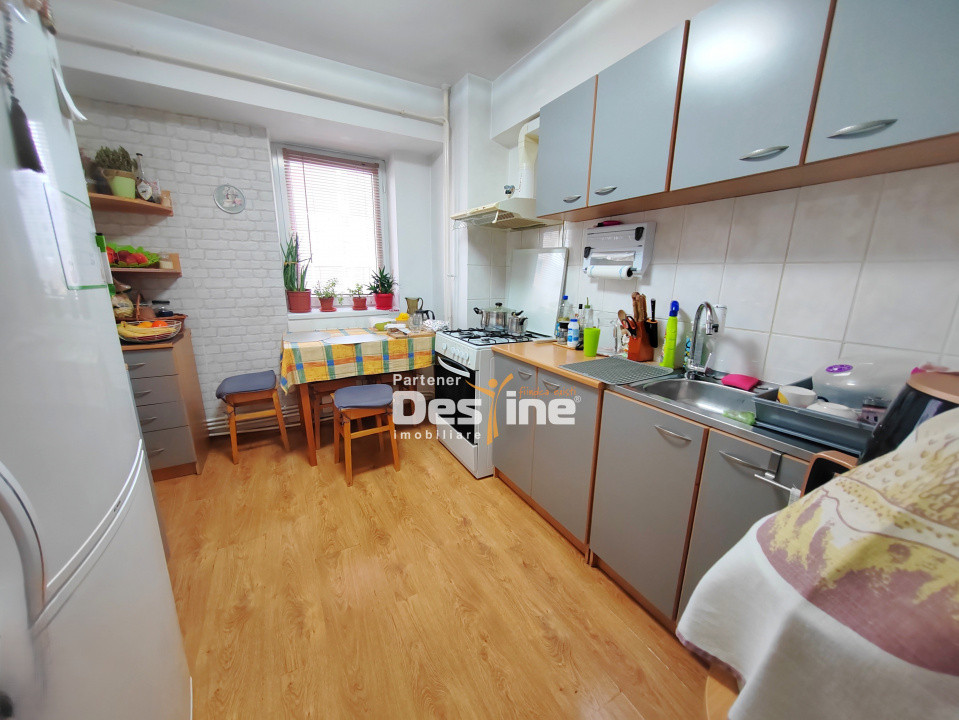 Apartament 2c 64,20mp DECOMANDAT la bulevard, etaj intermediar - Frumoasa