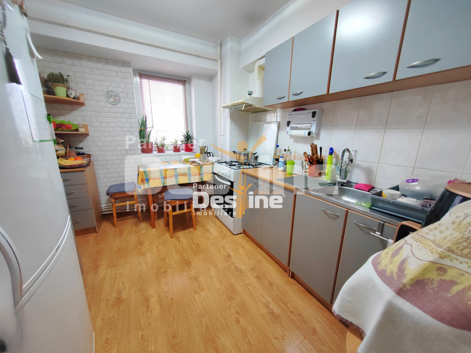 Apartament 2c 64,20mp DECOMANDAT la bulevard, etaj intermediar - Frumoasa