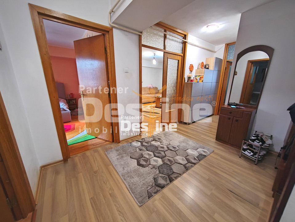 Apartament 2c 64,20mp DECOMANDAT la bulevard, etaj intermediar - Frumoasa