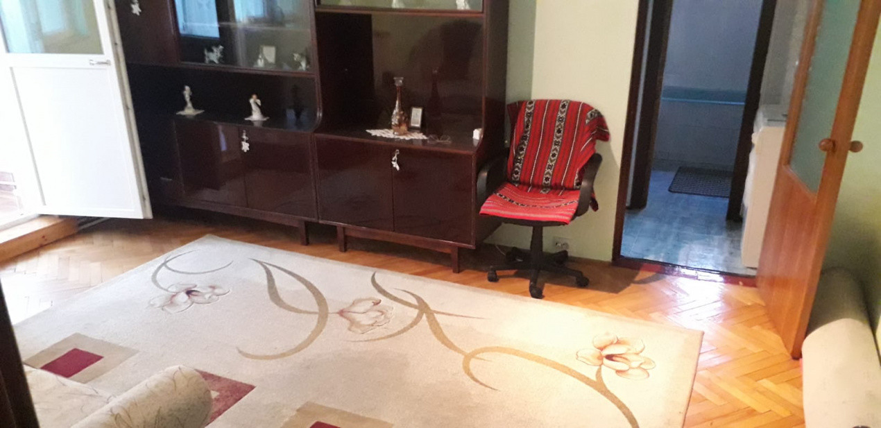 Apartament 3 camere baza 3 în spate la Silk District