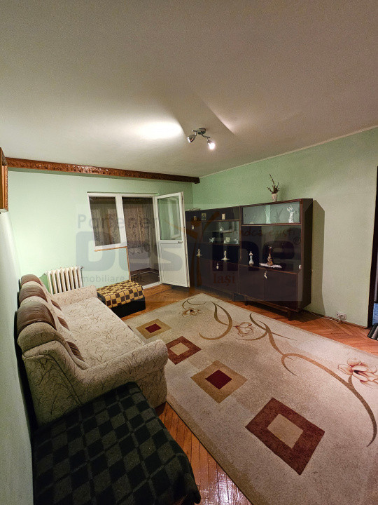 Apartament 3 camere-Semidecomandat-zona Baza 3