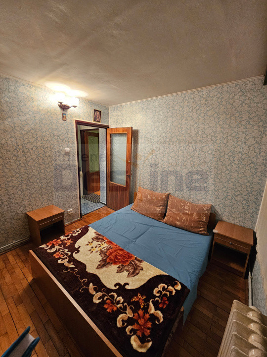 Apartament 3 camere-Semidecomandat-zona Baza 3