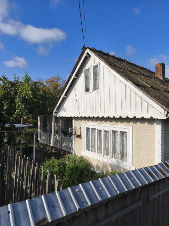 Casa si teren 2000mp Draguseni