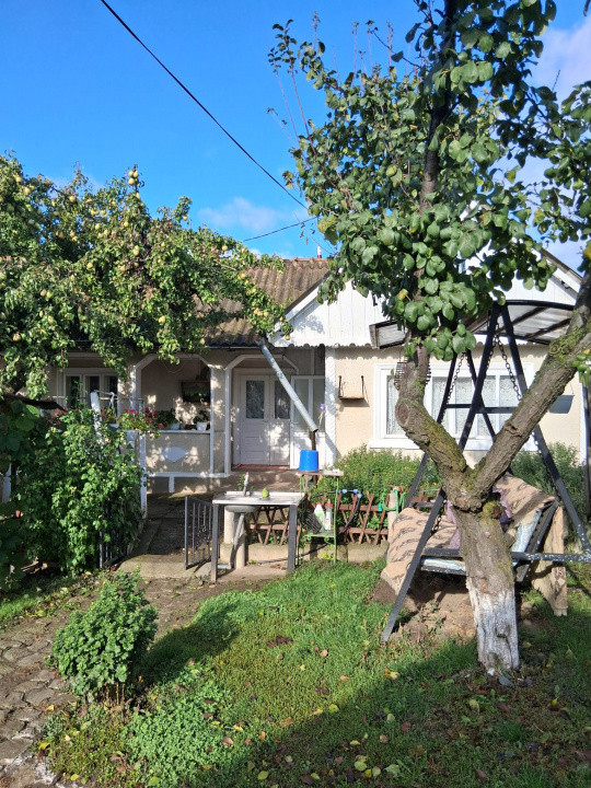 Casa si teren 2000mp Draguseni