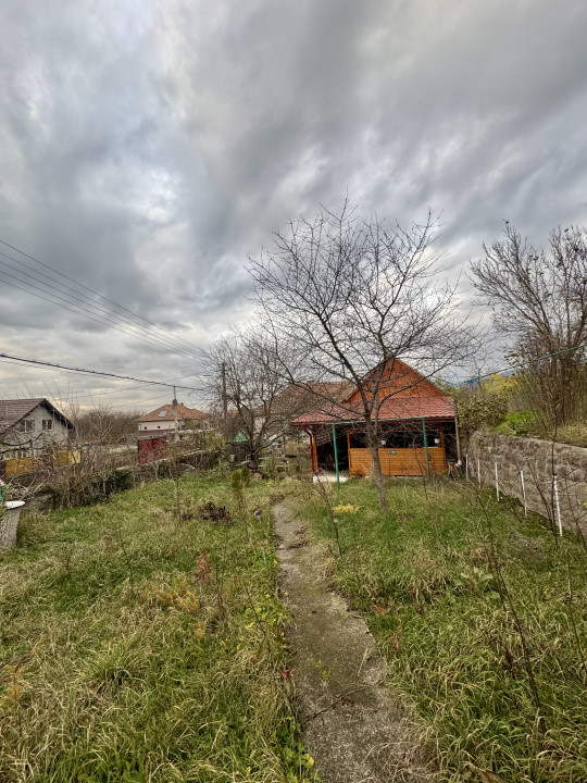 Casa cărămidă în UROI schimb cu apartament 3-4 camere în Simeria