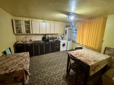 Casa cărămidă în UROI schimb cu apartament 3-4 camere în Simeria