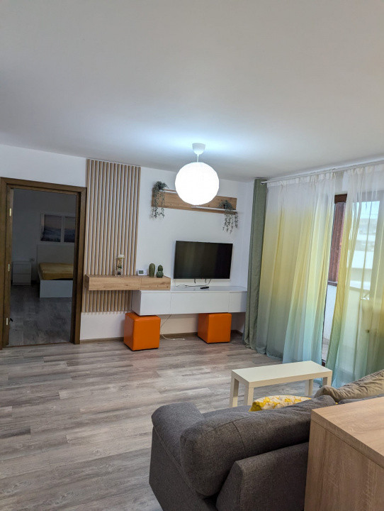 Apartament cu 3 camere 62 mp, cu loc de parcare inclus, Tractorul - Coresi 