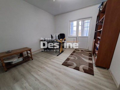 Apartament 3 camere, decomandat ,  Valea Lupului, 88.900 euro