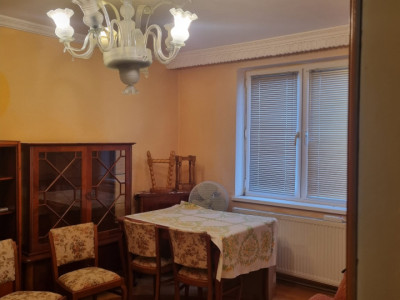 APARTAMENT DE VANZARE IN CENTRU