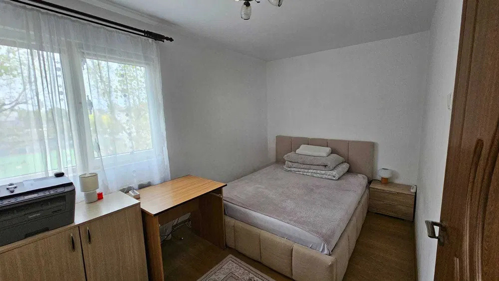 Apartament cu 3 camere in zona Alexandru- Mobilat si utilat 