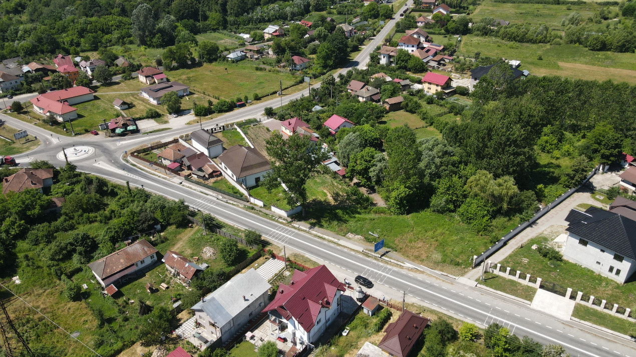 Teren cu potențial de dezvoltare – 614 mp în com Mihaești, jud Vâlcea