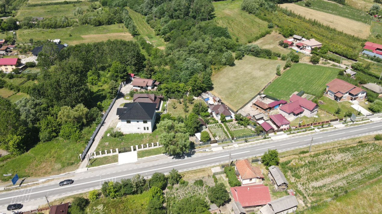 Teren cu potențial de dezvoltare – 614 mp în com Mihaești, jud Vâlcea