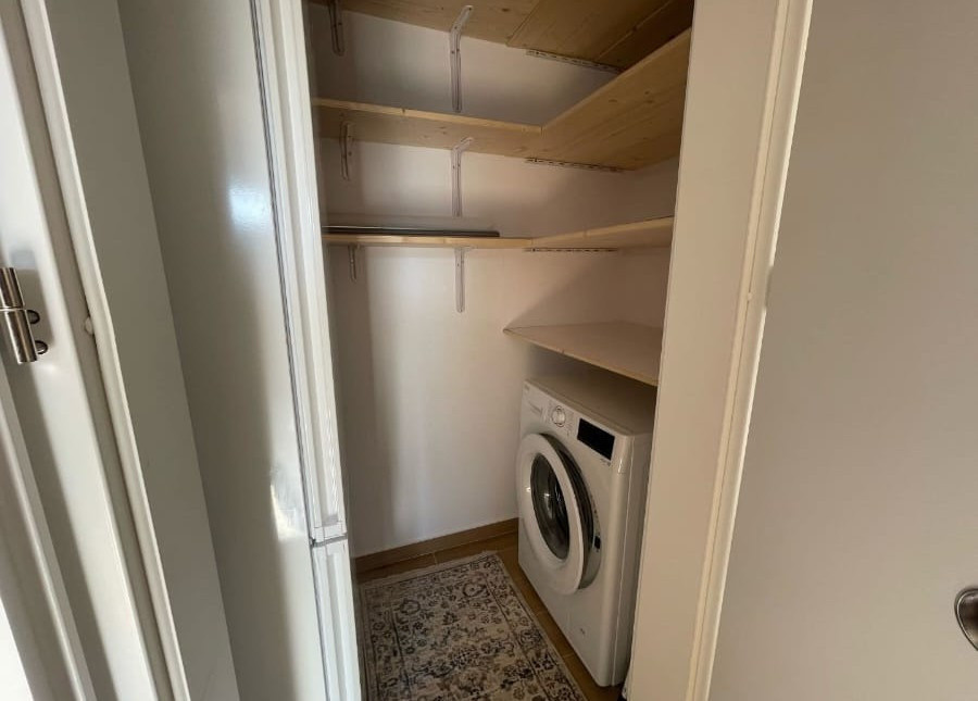 Studio 57 mp, etaj intermediar, cu balcon, situat in Urban Plaza Carpatilor