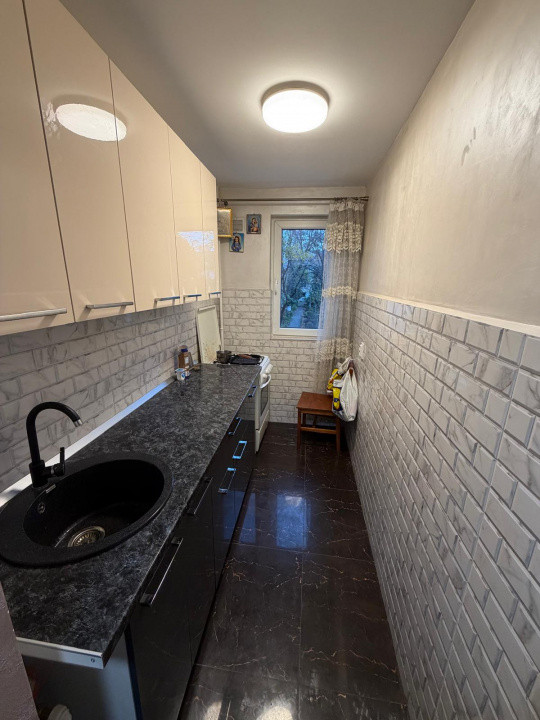 Podu Ros- Apartament 2 camere decomandat, etajul 1 - Fara risc seismic 