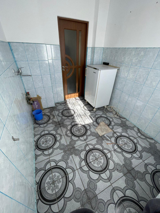 Apartament 2 camere, decomandat, etajul 9/10, Lamaita Vest