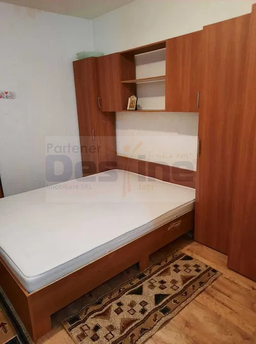 Garsoniera Baza 3- Decomandat