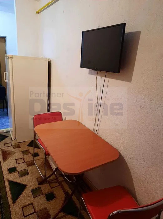 Garsoniera Baza 3- Decomandat