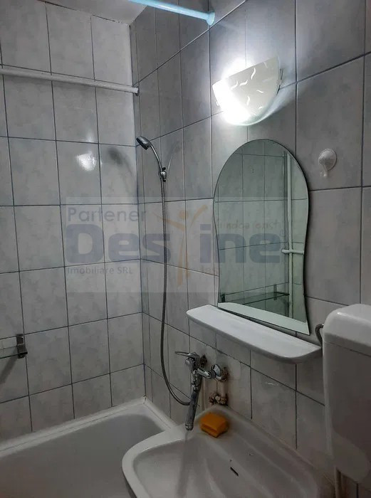 Garsoniera Baza 3- Decomandat