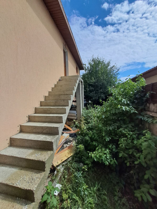 VALEA ADANCA, Casa P+1, 1000 mp teren 269.900 EURO