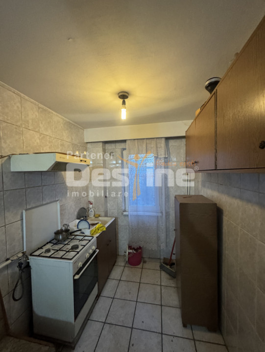 Apartament 2 camere parter- urgent