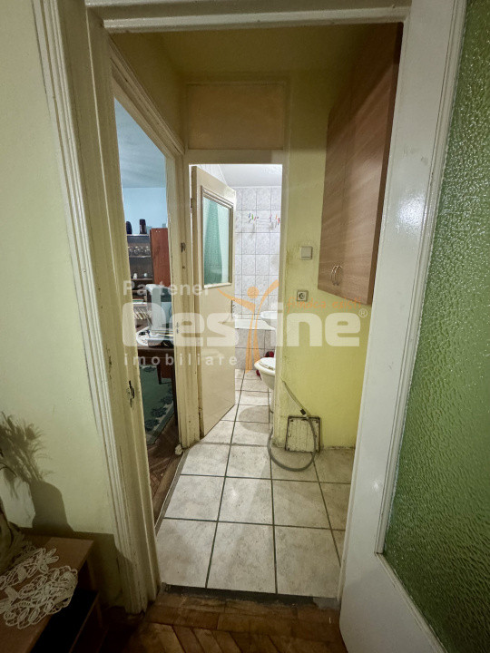 Apartament 2 camere parter- urgent