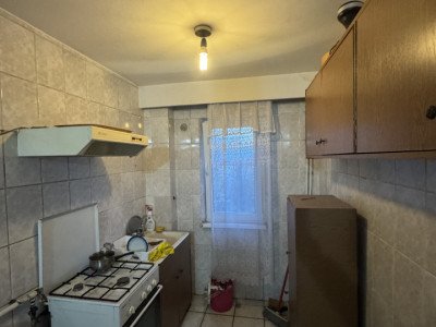 Apartament 2 camere parter- urgent