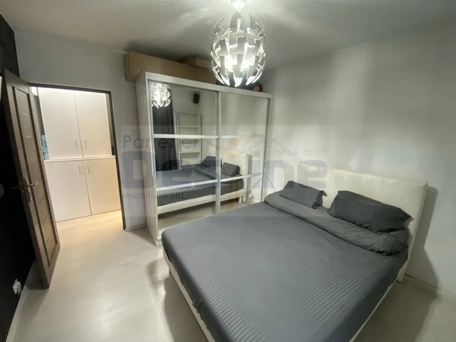 Apartament 3 camere-Semidecomandat-fara risc-Podu Ros