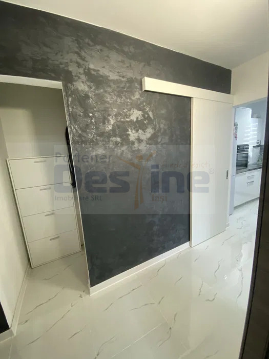 Apartament 3 camere-Semidecomandat-fara risc-Podu Ros