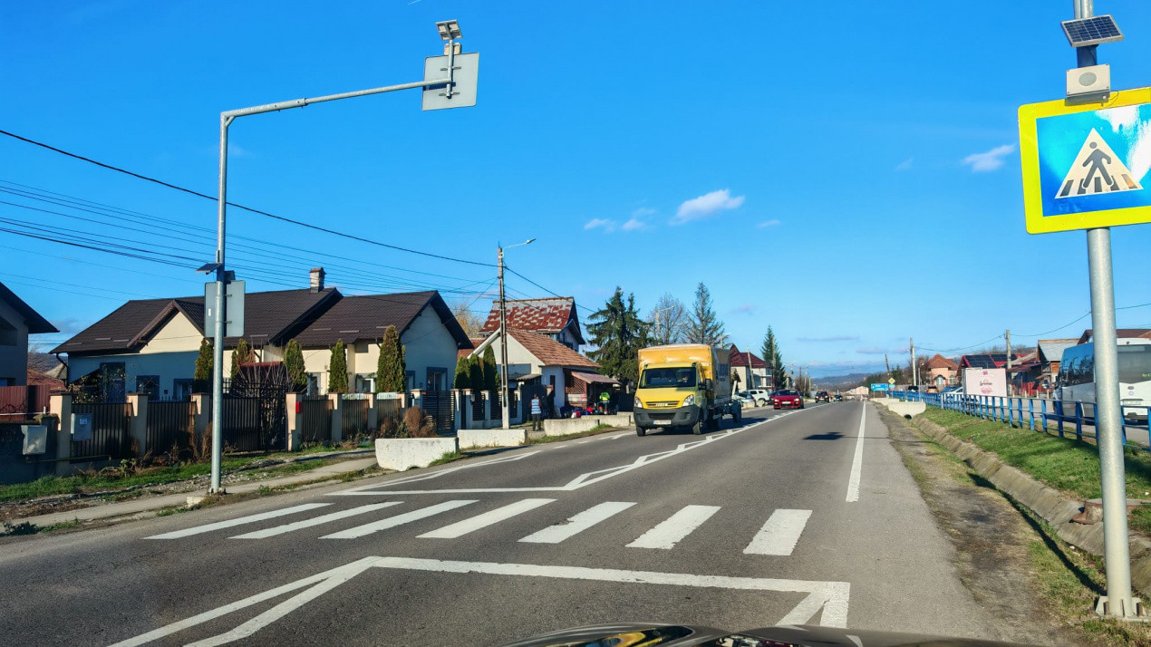 Teren de vânzare – 2.550 mp, poziție excelentă, Stâlpeni (zona centrală), jud AG