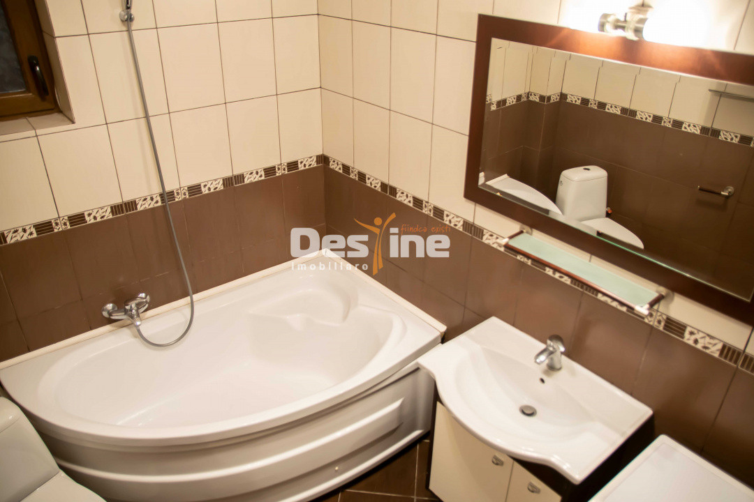 Miroslava , ap 3 camere , decomandat 67 mp, 103.900 euro