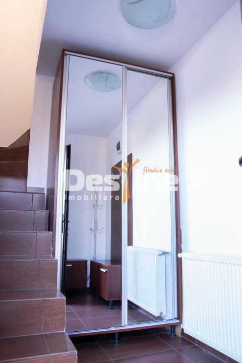 Miroslava , ap 3 camere , decomandat 67 mp, 103.900 euro