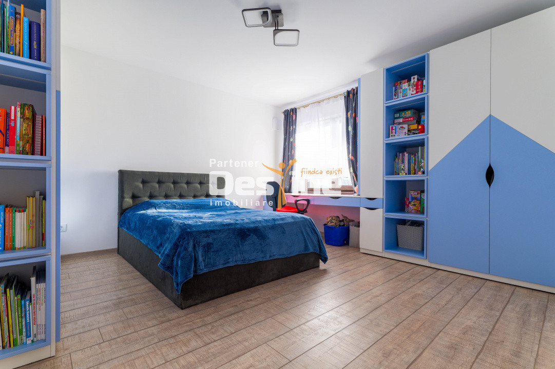 Casă individuală stil grecesc cu 5 camere S+P+1+pod, 200 mp + teren Valea Adanca