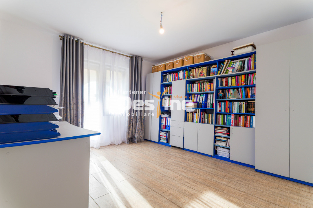 Casă individuală stil grecesc cu 5 camere S+P+1+pod, 200 mp + teren Valea Adanca