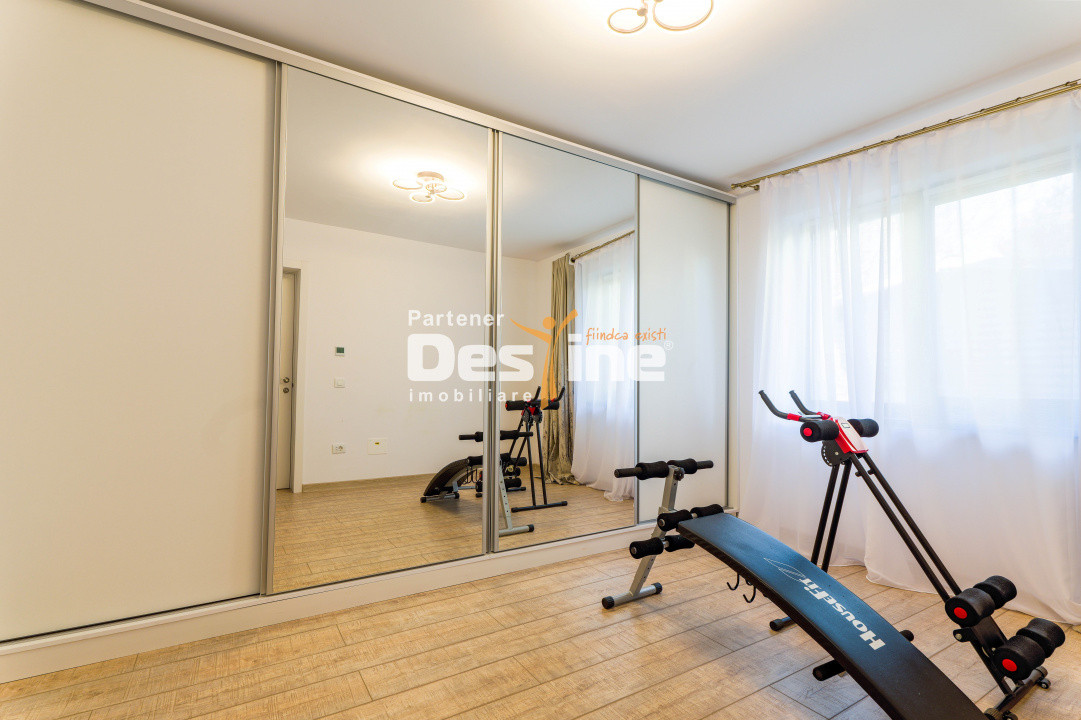 Casă individuală stil grecesc cu 5 camere S+P+1+pod, 200 mp + teren Valea Adanca