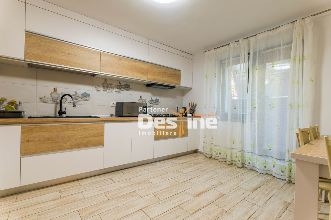 Casă individuală stil grecesc cu 5 camere S+P+1+pod, 200 mp + teren Valea Adanca