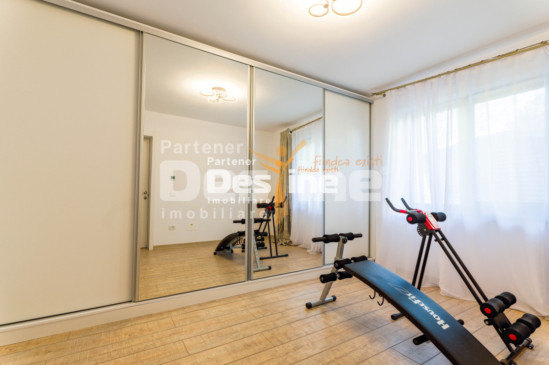 Casă individuală stil grecesc cu 5 camere S+P+1+pod, 200 mp + teren Valea Adanca