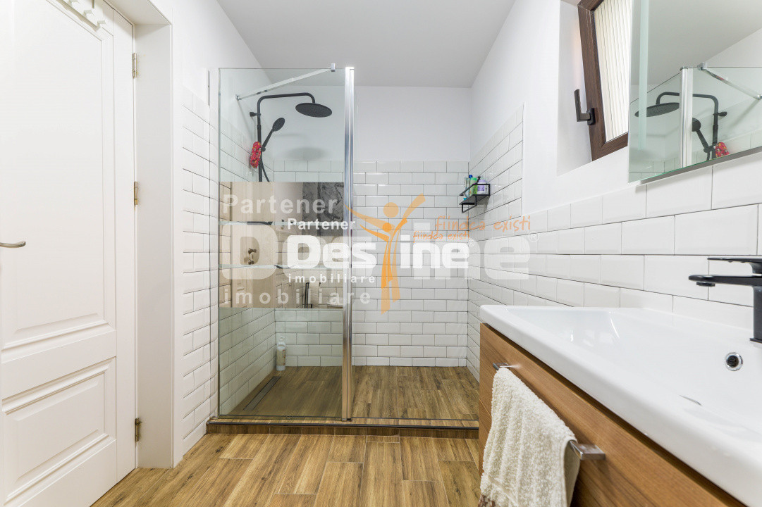 Casă individuală stil grecesc cu 5 camere S+P+1+pod, 200 mp + teren Valea Adanca