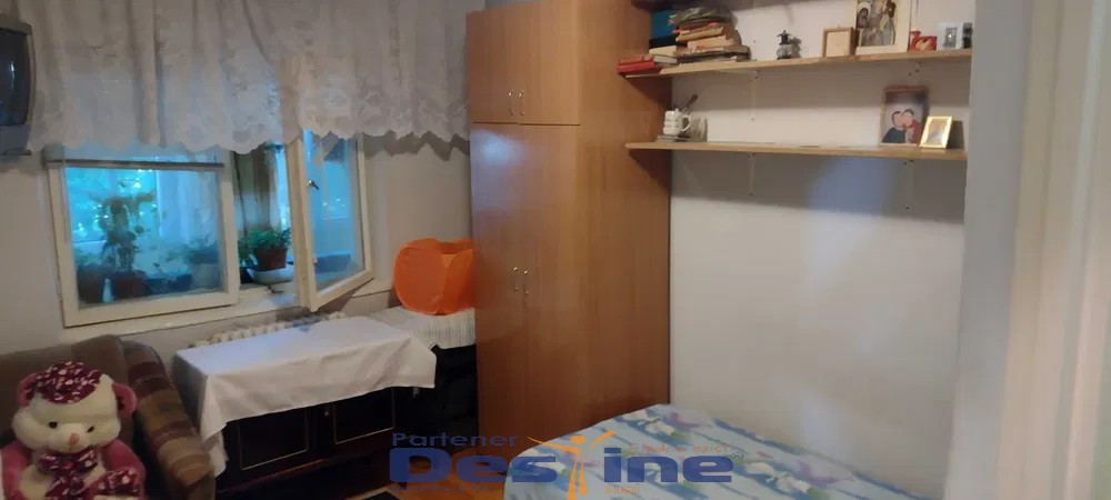 CUG- Apartament cu 3 camere decomandat, etaj 3/4