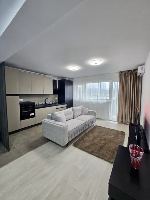 Studio 50 mp cu balcon si loc de parcare subteran, etaj intermediar,cartier Noua